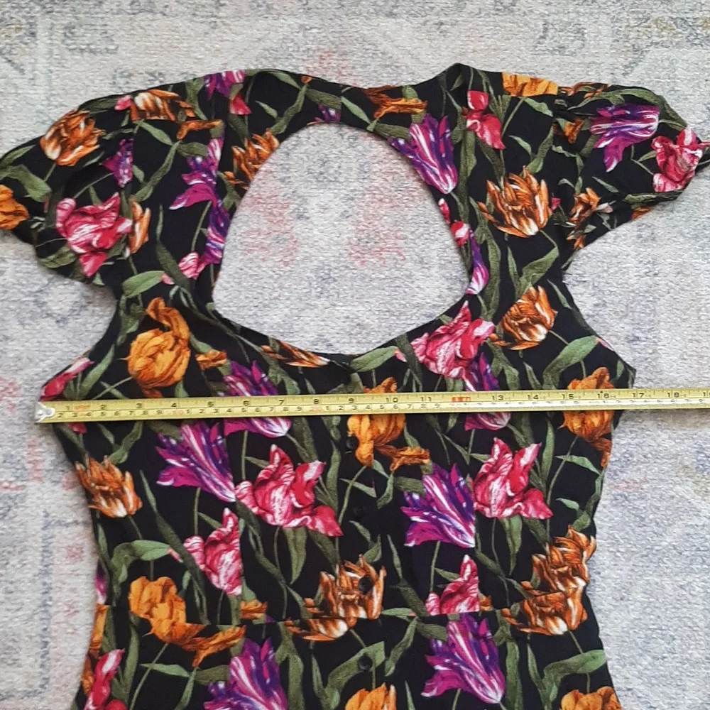 Topshop tulip 🌷 print cut out dress size 6 in ladies - Picture 10 of 13